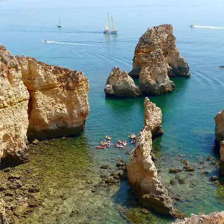 Av Sa Carneiro Travessa Da Abelheira *